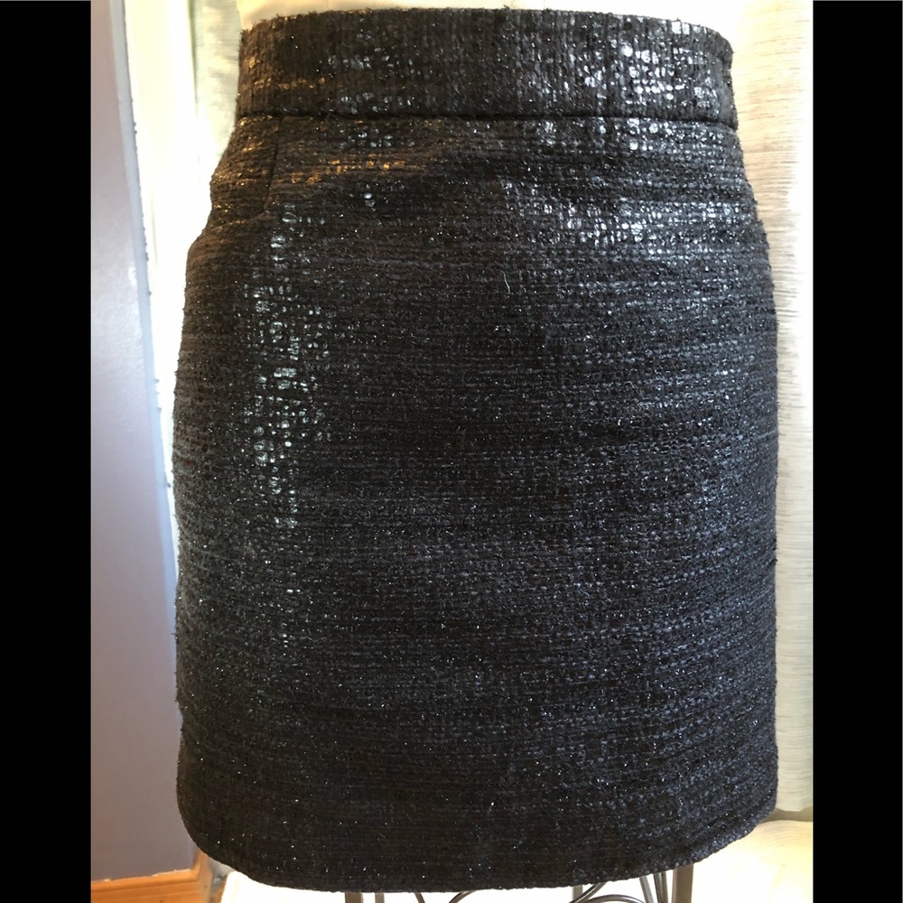 Limited mini skirt